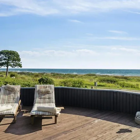 Holiday home Iivari - 70m From The Sea In Djursland And Mols By Interhome